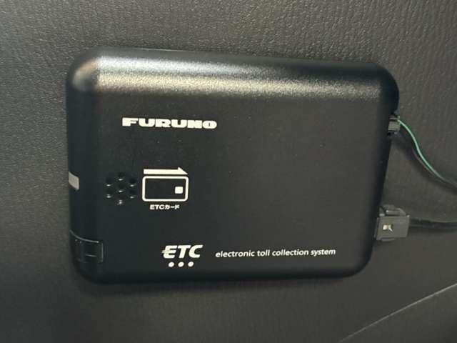 ＭＡＺＤＡ２ １．５　１５Ｓ　４ＷＤ　追突防止装置　アドバンストキー　メモリーナビ　横滑り防止　オートエアコン　コーナーセンサー　ＥＴＣ　４ＷＤ　アイドリングストップ　バックカメラ　盗難防止装置　ナビ　ワンオーナー車（3枚目）