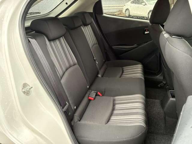 ＭＡＺＤＡ２ １．５　１５Ｓ　４ＷＤ　追突防止装置　アドバンストキー　メモリーナビ　横滑り防止　オートエアコン　コーナーセンサー　ＥＴＣ　４ＷＤ　アイドリングストップ　バックカメラ　盗難防止装置　ナビ　ワンオーナー車（9枚目）