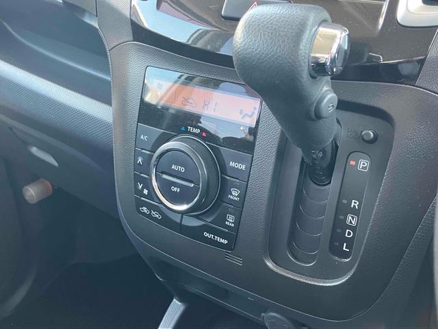 デリカＤ：２ Ｓ　ＥＴＣ　ナビ　ＴＶ　両側電動スライドドア　オートライト　ＨＩＤ　スマートキー　電動格納ミラー　ＣＶＴ　アルミホイール　ＣＤ　ＵＳＢ　ミュージックプレイヤー接続可　Ｂｌｕｅｔｏｏｔｈ　盗難防止システム（7枚目）