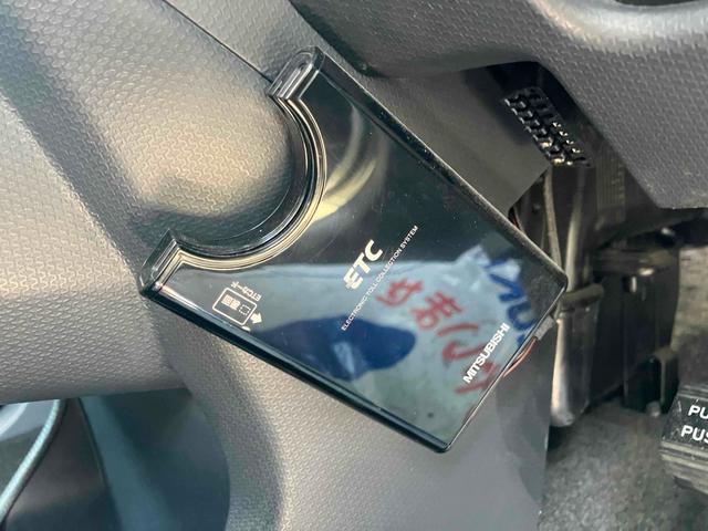 デリカＤ：２ Ｓ　ＥＴＣ　ナビ　ＴＶ　両側電動スライドドア　オートライト　ＨＩＤ　スマートキー　電動格納ミラー　ＣＶＴ　アルミホイール　ＣＤ　ＵＳＢ　ミュージックプレイヤー接続可　Ｂｌｕｅｔｏｏｔｈ　盗難防止システム（8枚目）