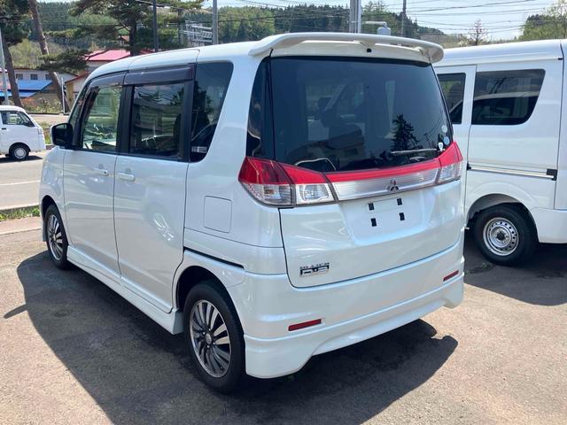 デリカＤ：２ Ｓ　ＥＴＣ　ナビ　ＴＶ　両側電動スライドドア　オートライト　ＨＩＤ　スマートキー　電動格納ミラー　ＣＶＴ　アルミホイール　ＣＤ　ＵＳＢ　ミュージックプレイヤー接続可　Ｂｌｕｅｔｏｏｔｈ　盗難防止システム（16枚目）