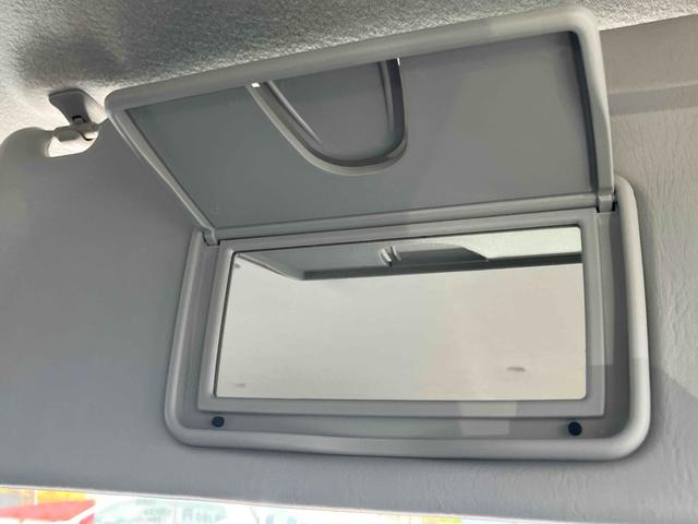 ソリオバンディット ＤＪＥ　４ＷＤ　ドライブレコーダー　ＥＴＣ　ナビ　両側スライド・片側電動　オートライト　ＨＩＤ　スマートキー　アイドリングストップ　電動格納ミラー　シートヒーター　フルフラット　ウォークスルー　ＣＶＴ（22枚目）