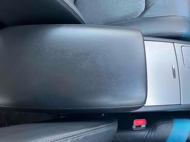 ムラーノ ２５０ＸＶ　ＦＯＵＲ　４ＷＤ　ＥＴＣ　バックカメラ　オートクルーズコントロール　パワーシート　ナビ　オートライト　ＨＩＤ　アルミホイール　スマートキー　シートヒーター　ＣＶＴ　盗難防止システム　衝突安全ボディ　ＣＤ（28枚目）