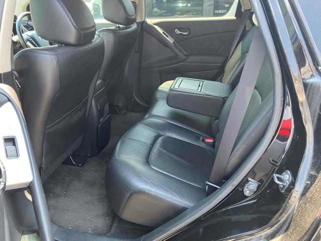 ムラーノ ２５０ＸＶ　ＦＯＵＲ　４ＷＤ　ＥＴＣ　バックカメラ　オートクルーズコントロール　パワーシート　ナビ　オートライト　ＨＩＤ　アルミホイール　スマートキー　シートヒーター　ＣＶＴ　盗難防止システム　衝突安全ボディ　ＣＤ（42枚目）