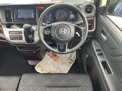 ハンドルの状態が悪いと運転に集中できませんよね。こちらの車、お気軽にお問い合わせください。 3