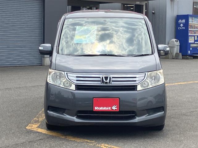 ステップワゴン Ｇ　Ｌパッケージ　４ＷＤ　ドライブレコーダー　ＥＴＣ　バックカメラ　ナビ　両側電動スライドドア　キーレスエントリー　電動格納ミラー　３列シート　ウォークスルー　ＡＴ　アルミホイール　ＣＤ　ＤＶＤ再生（13枚目）