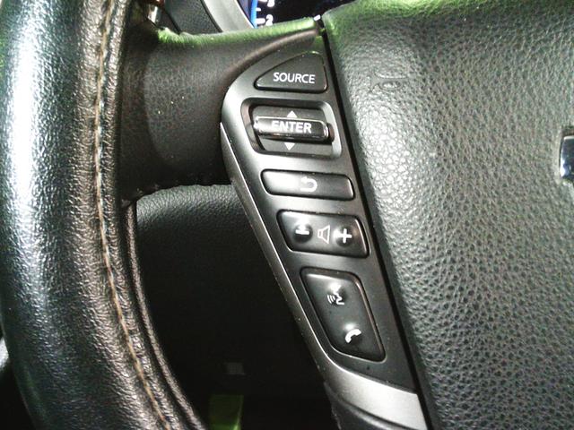 エルグランド ３５０ハイウェイスタープレミアム　４ＷＤ　ドライブレコーダー　全周囲カメラ　ナビ　ＴＶ　クリアランスソナー　両側電動スライドドア　ＨＩＤ　電動リアゲート　スマートキー　電動格納ミラー　シートヒーター　後席モニター　３列シート（22枚目）