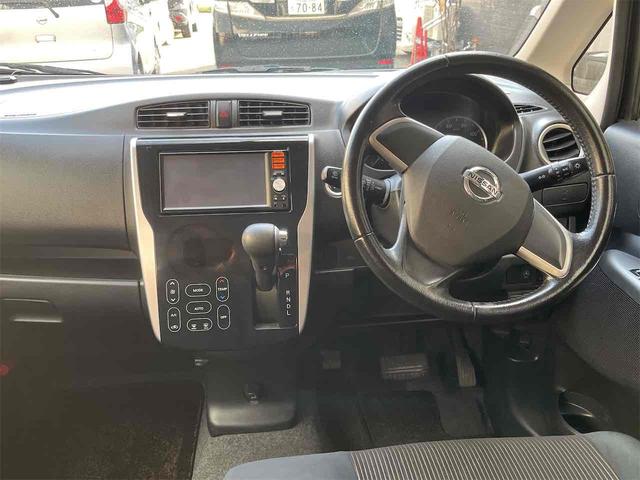 デイズ Ｘ　ＥＴＣ　バックカメラ　ナビ　ＴＶ　スマートキー　アイドリングストップ　電動格納ミラー　シートヒーター　ベンチシート　ＣＶＴ　盗難防止システム　ＡＢＳ　ＣＤ　ＵＳＢ　アルミホイール　衝突安全ボディ（2枚目）