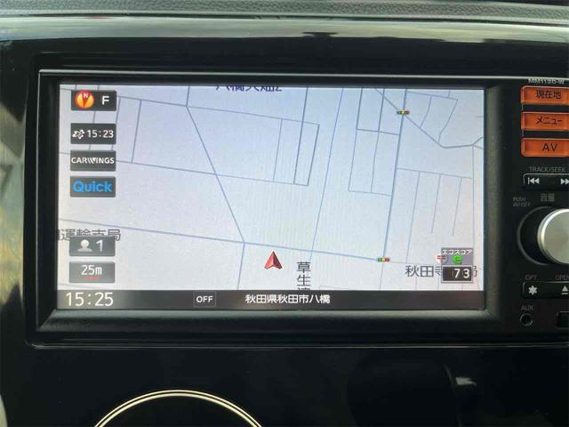 デイズ Ｘ　ＥＴＣ　バックカメラ　ナビ　ＴＶ　スマートキー　アイドリングストップ　電動格納ミラー　シートヒーター　ベンチシート　ＣＶＴ　盗難防止システム　ＡＢＳ　ＣＤ　ＵＳＢ　アルミホイール　衝突安全ボディ（4枚目）