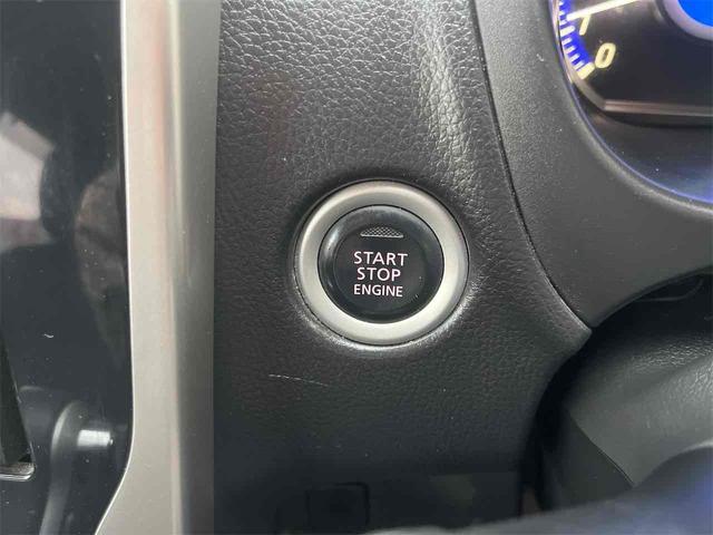 デイズ Ｘ　ＥＴＣ　バックカメラ　ナビ　ＴＶ　スマートキー　アイドリングストップ　電動格納ミラー　シートヒーター　ベンチシート　ＣＶＴ　盗難防止システム　ＡＢＳ　ＣＤ　ＵＳＢ　アルミホイール　衝突安全ボディ（8枚目）