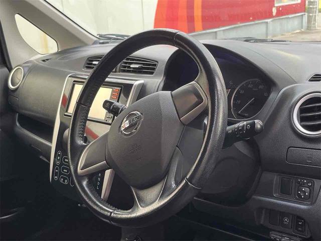 デイズ Ｘ　ＥＴＣ　バックカメラ　ナビ　ＴＶ　スマートキー　アイドリングストップ　電動格納ミラー　シートヒーター　ベンチシート　ＣＶＴ　盗難防止システム　ＡＢＳ　ＣＤ　ＵＳＢ　アルミホイール　衝突安全ボディ（37枚目）