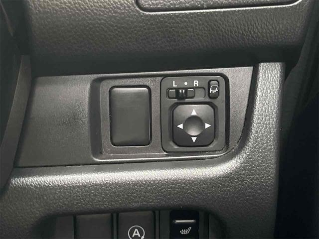 デイズ Ｘ　ＥＴＣ　バックカメラ　ナビ　ＴＶ　スマートキー　アイドリングストップ　電動格納ミラー　シートヒーター　ベンチシート　ＣＶＴ　盗難防止システム　ＡＢＳ　ＣＤ　ＵＳＢ　アルミホイール　衝突安全ボディ（47枚目）