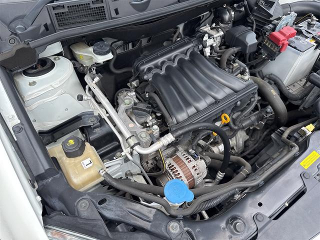デュアリス ２０Ｇ　ＦＯＵＲアーバンブラックレザーＩＩ　４ＷＤ　ドライブレコーダー　ＥＴＣ　バックカメラ　サンルーフ　ＴＶ　オートライト　ＨＩＤ　アルミホイール　スマートキー　電動格納ミラー　シートヒーター　ＣＶＴ　盗難防止システム　衝突安全ボディ　ＣＤ（30枚目）
