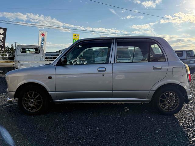 ミラジーノ ジーノ　４ＷＤ　ＥＴＣ　　ＭＴ　ＣＤ　アルミホイール　エアコン　パワーステアリング（8枚目）