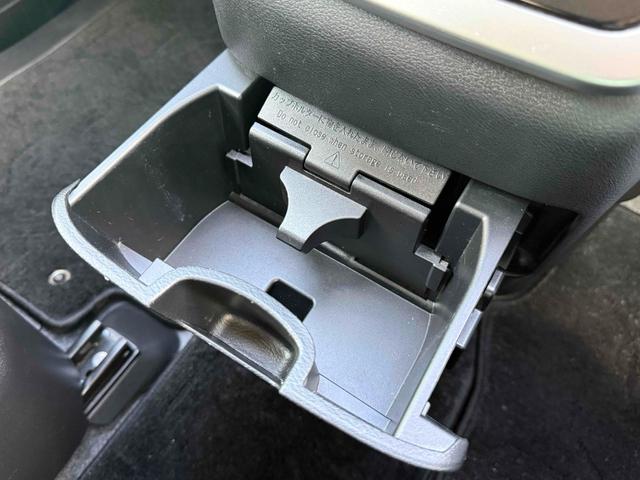 セレナ ハイウェイスター　４ＷＤ　ＥＴＣ　全周囲カメラ　ナビ　ＴＶ　クリアランスソナー　オートクルーズコントロール　パークアシスト　衝突被害軽減システム　両側電動スライドドア　スマートキー　アイドリングストップ　電動格納ミラー（28枚目）