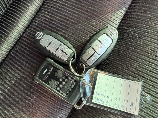 セレナ ハイウェイスター　４ＷＤ　ＥＴＣ　全周囲カメラ　ナビ　ＴＶ　クリアランスソナー　オートクルーズコントロール　パークアシスト　衝突被害軽減システム　両側電動スライドドア　スマートキー　アイドリングストップ　電動格納ミラー（36枚目）