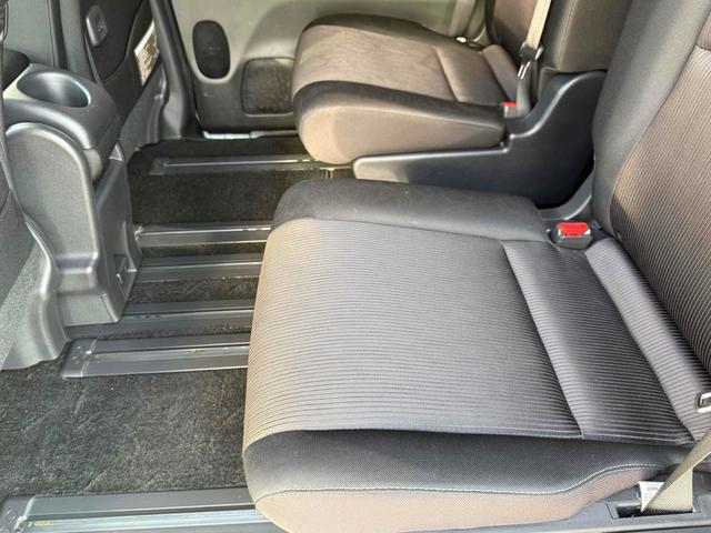 セレナ ハイウェイスター　４ＷＤ　ＥＴＣ　全周囲カメラ　ナビ　ＴＶ　クリアランスソナー　オートクルーズコントロール　パークアシスト　衝突被害軽減システム　両側電動スライドドア　スマートキー　アイドリングストップ　電動格納ミラー（50枚目）