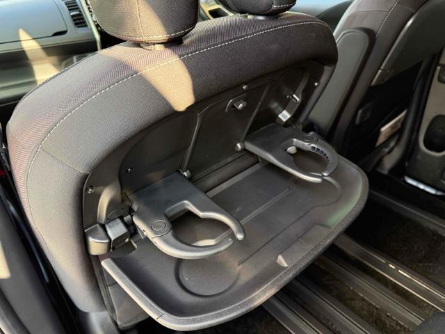 セレナ ハイウェイスター　４ＷＤ　ＥＴＣ　全周囲カメラ　ナビ　ＴＶ　クリアランスソナー　オートクルーズコントロール　パークアシスト　衝突被害軽減システム　両側電動スライドドア　スマートキー　アイドリングストップ　電動格納ミラー（54枚目）