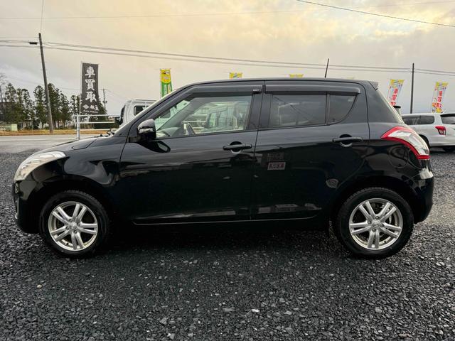 スイフト スタイル－ＤＪＥ　４ＷＤ　オートクルーズコントロール　アルミホイール　オートライト　スマートキー　アイドリングストップ　シートヒーター　ＣＶＴ　盗難防止システム　衝突安全ボディ　ＡＢＳ　ＥＳＣ　ＣＤ　エアコン（8枚目）