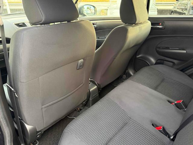 スイフト スタイル－ＤＪＥ　４ＷＤ　オートクルーズコントロール　アルミホイール　オートライト　スマートキー　アイドリングストップ　シートヒーター　ＣＶＴ　盗難防止システム　衝突安全ボディ　ＡＢＳ　ＥＳＣ　ＣＤ　エアコン（29枚目）