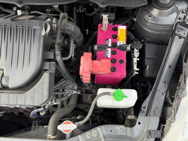 スイフト スタイル－ＤＪＥ　４ＷＤ　オートクルーズコントロール　アルミホイール　オートライト　スマートキー　アイドリングストップ　シートヒーター　ＣＶＴ　盗難防止システム　衝突安全ボディ　ＡＢＳ　ＥＳＣ　ＣＤ　エアコン（38枚目）