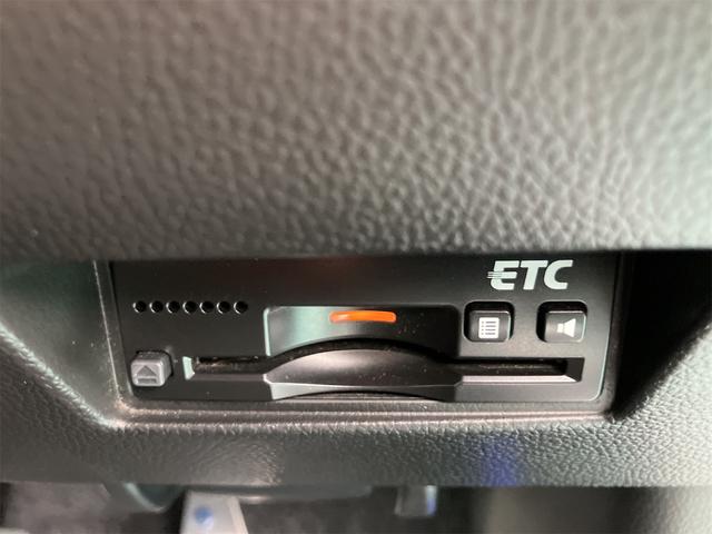 スイフトスポーツ ベースグレード　ドライブレコーダー　ＥＴＣ　全周囲カメラ　ナビ　ＴＶ　オートクルーズコントロール　レーンアシスト　衝突被害軽減システム　アルミホイール　オートライト　ＬＥＤヘッドランプ　スマートキー　電動格納ミラー（7枚目）