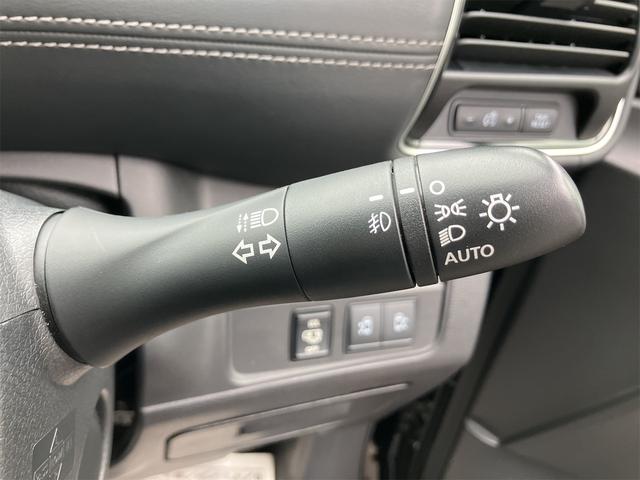 セレナ ハイウェイスター　ＶセレクションＩＩ　４ＷＤ　ドライブレコーダー　ＥＴＣ　全周囲カメラ　ナビ　ＴＶ　オートクルーズコントロール　パークアシスト　衝突被害軽減システム　両側電動スライドドア　オートライト　ＬＥＤヘッドランプ　スマートキー（28枚目）