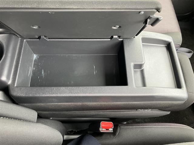 セレナ ハイウェイスター　ＶセレクションＩＩ　４ＷＤ　ドライブレコーダー　ＥＴＣ　全周囲カメラ　ナビ　ＴＶ　オートクルーズコントロール　パークアシスト　衝突被害軽減システム　両側電動スライドドア　オートライト　ＬＥＤヘッドランプ　スマートキー（47枚目）