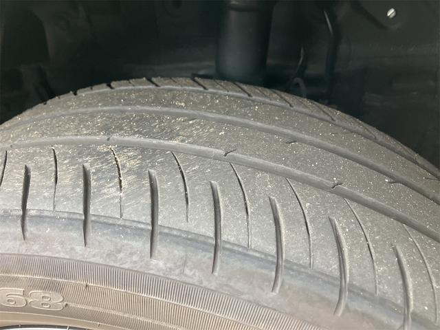 ヴォクシー ハイブリッドＳ－Ｚ　４ＷＤ　ドライブレコーダー　バックカメラ　ナビ　ＴＶ　オートクルーズコントロール　レーンアシスト　パークアシスト　衝突被害軽減システム　両側電動スライドドア　オートマチックハイビーム　オートライト（7枚目）