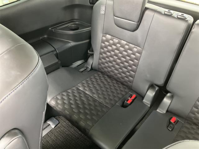 ヴォクシー ハイブリッドＳ－Ｚ　４ＷＤ　ドライブレコーダー　バックカメラ　ナビ　ＴＶ　オートクルーズコントロール　レーンアシスト　パークアシスト　衝突被害軽減システム　両側電動スライドドア　オートマチックハイビーム　オートライト（23枚目）