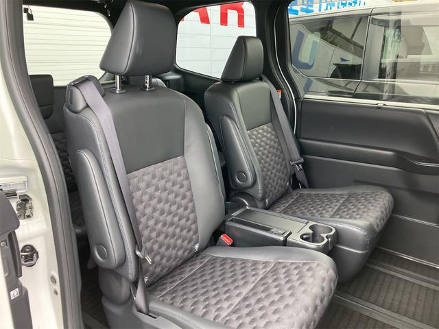 ヴォクシー ハイブリッドＳ－Ｚ　４ＷＤ　ドライブレコーダー　バックカメラ　ナビ　ＴＶ　オートクルーズコントロール　レーンアシスト　パークアシスト　衝突被害軽減システム　両側電動スライドドア　オートマチックハイビーム　オートライト（38枚目）