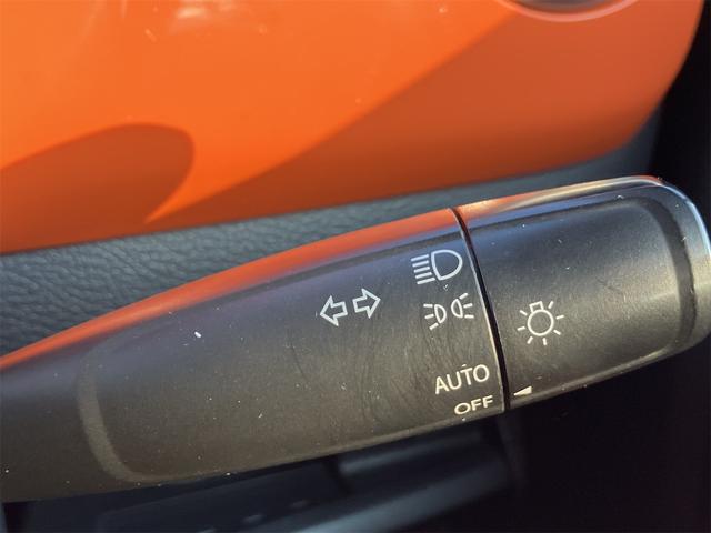 ハスラー Ｘターボ　４ＷＤ　ＥＴＣ　ナビ　ＴＶ　衝突被害軽減システム　オートライト　ＨＩＤ　スマートキー　アイドリングストップ　電動格納ミラー　シートヒーター　ベンチシート　ＣＶＴ　盗難防止システム　ＡＢＳ　ＥＳＣ　ＣＤ（12枚目）