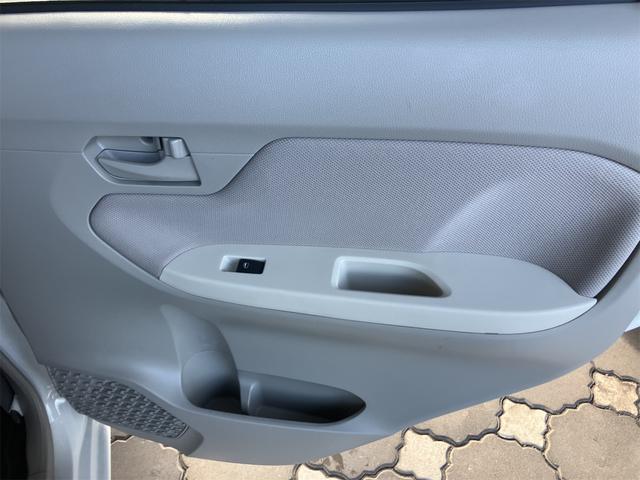 ムーヴ Ｌ　ＳＡＩＩＩ　４ＷＤ　ＥＴＣ　衝突被害軽減システム　オートマチックハイビーム　キーレスエントリー　アイドリングストップ　電動格納ミラー　シートヒーター　ベンチシート　ＣＶＴ　盗難防止システム　ＡＢＳ　ＥＳＣ　ＣＤ（28枚目）