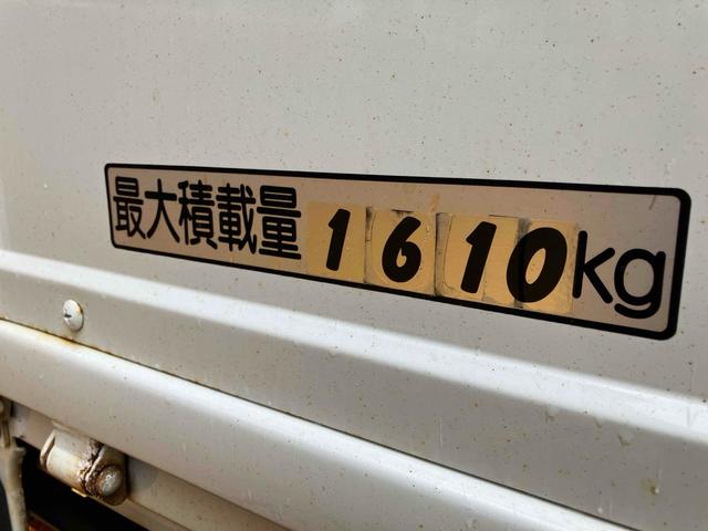 エルフトラック 　４ＷＤ　トラック　ＭＴ　アイドリングストップ　電動格納ミラー　エアコン　パワーウィンドウ　運転席エアバッグ（19枚目）