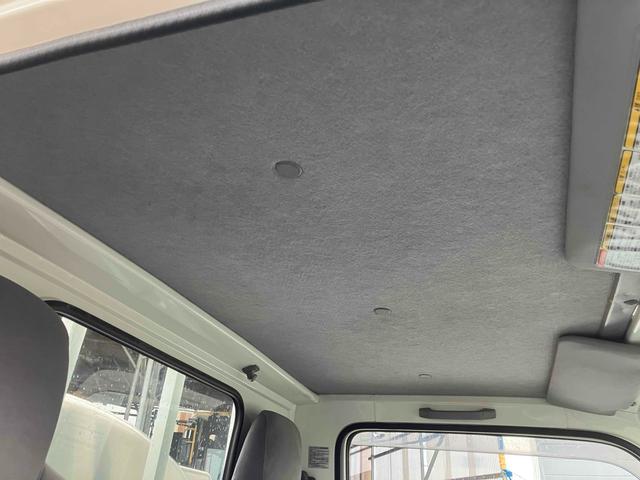 エルフトラック 　４ＷＤ　トラック　ＭＴ　アイドリングストップ　電動格納ミラー　エアコン　パワーウィンドウ　運転席エアバッグ（24枚目）