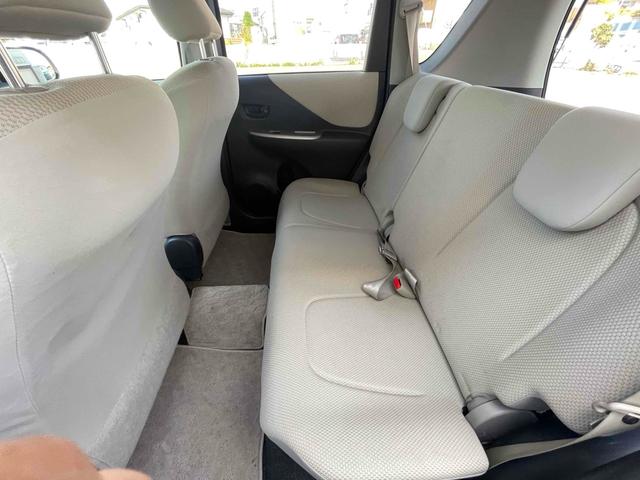 ラクティス Ｘ　Ｌパッケージ　４ＷＤ　スマートキー　電動格納ミラー　ＡＴ　盗難防止システム　衝突安全ボディ　ＡＢＳ　エアコン　パワーステアリング　パワーウィンドウ（7枚目）