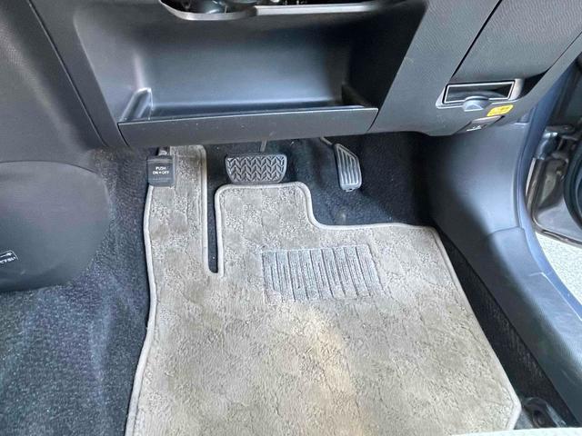 ラクティス Ｘ　Ｌパッケージ　４ＷＤ　スマートキー　電動格納ミラー　ＡＴ　盗難防止システム　衝突安全ボディ　ＡＢＳ　エアコン　パワーステアリング　パワーウィンドウ（10枚目）