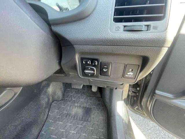 カローラフィールダー １．８Ｓ　車検２年付き　４ＷＤ　アルミホイール　オートライト　ＨＩＤ　スマートキー　電動格納ミラー　盗難防止システム　衝突安全ボディ　ＡＢＳ　エアコン　パワーステアリング　パワーウィンドウ　運転席エアバッグ（4枚目）