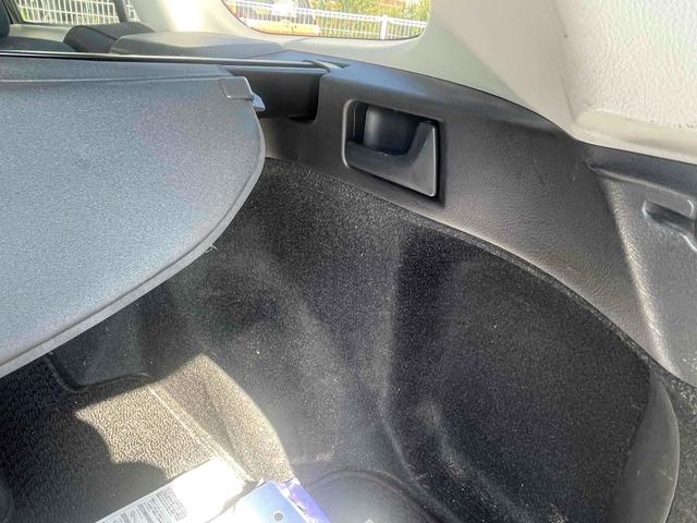 カローラフィールダー １．８Ｓ　車検２年付き　４ＷＤ　アルミホイール　オートライト　ＨＩＤ　スマートキー　電動格納ミラー　盗難防止システム　衝突安全ボディ　ＡＢＳ　エアコン　パワーステアリング　パワーウィンドウ　運転席エアバッグ（30枚目）