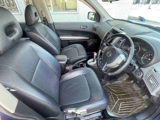 エクストレイル 20X 4WD クリアランスソナー アルミホイール キーレスエントリー CVT 衝突安全ボディ ABS ESC エアコン パワーステアリング パワーウィンドウ 運転席エアバッグ 助手席エアバッグ(6枚目)