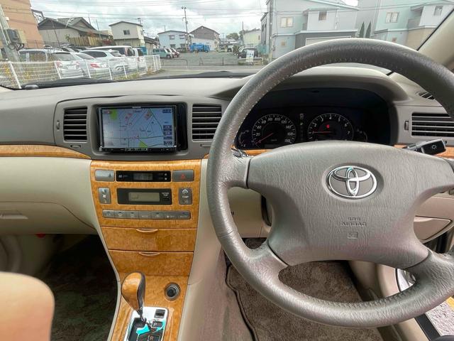 カローラ ラグゼール 4WD ナビ アルミホイール オートライト HID AT キーレスエントリー 電動格納ミラー 盗難防止システム パワーシート 衝突安全ボディ ABS エアコン パワーステアリング パワーウィンドウ(9枚目)