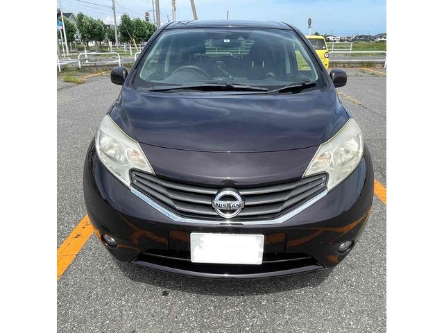 ノート Ｘ　ＦＯＵＲ　エマージェンシーブレーキパッケージ　４ＷＤ　ＥＴＣ　レーンアシスト　衝突被害軽減システム　アルミホイール　スマートキー　電動格納ミラー　ＣＶＴ　盗難防止システム　衝突安全ボディ　ＡＢＳ　ＥＳＣ　エアコン　パワーステアリング（12枚目）