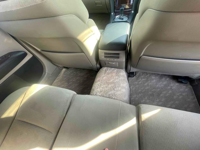 マークＸ ２５０Ｇ　Ｆｏｕｒ　Ｌパッケージ　４ＷＤ　バックカメラ　アルミホイール　ＨＩＤ　ＡＴ　スマートキー　盗難防止システム　パワーシート　ＣＤ　ＭＤ　衝突安全ボディ　ＡＢＳ　エアコン（11枚目）