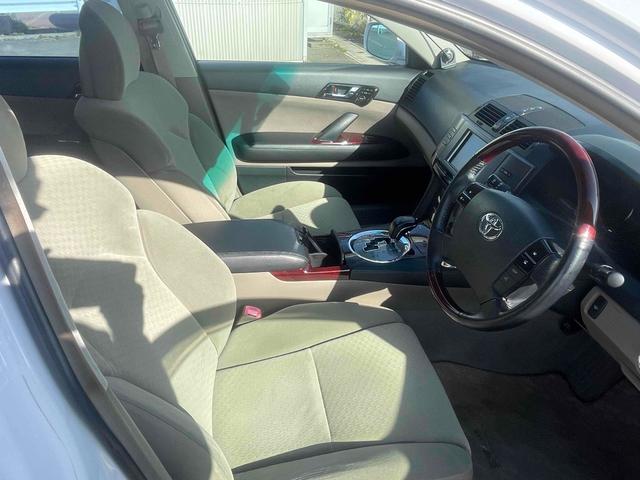 マークＸ ２５０Ｇ　Ｆｏｕｒ　Ｌパッケージ　４ＷＤ　バックカメラ　アルミホイール　ＨＩＤ　ＡＴ　スマートキー　盗難防止システム　パワーシート　ＣＤ　ＭＤ　衝突安全ボディ　ＡＢＳ　エアコン（23枚目）