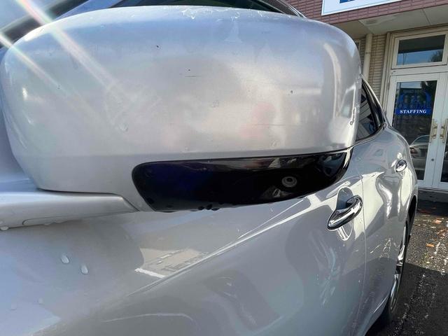 フーガハイブリッド ベースグレード　ＥＴＣ　オートクルーズコントロール　衝突被害軽減システム　バックカメラ　アルミホイール　ＨＩＤ　ＡＴ　シートエアコン　スマートキー　アイドリングストップ　電動格納ミラー　盗難防止システム　パワーシート（13枚目）