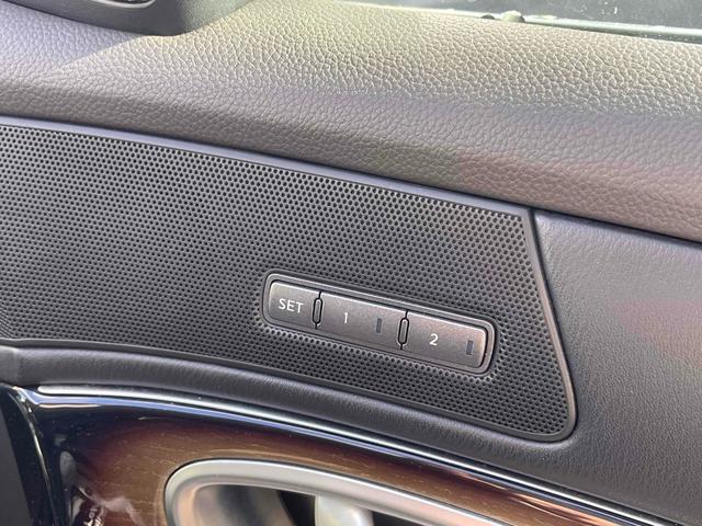 フーガハイブリッド ベースグレード　ＥＴＣ　オートクルーズコントロール　衝突被害軽減システム　バックカメラ　アルミホイール　ＨＩＤ　ＡＴ　シートエアコン　スマートキー　アイドリングストップ　電動格納ミラー　盗難防止システム　パワーシート（31枚目）