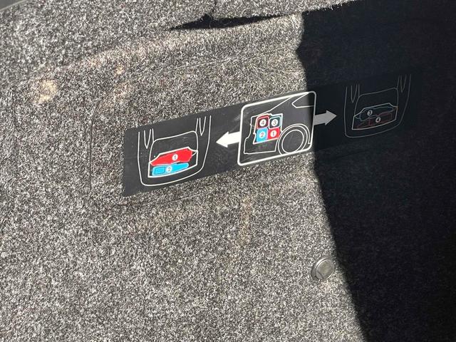 フーガハイブリッド ベースグレード　ＥＴＣ　オートクルーズコントロール　衝突被害軽減システム　バックカメラ　アルミホイール　ＨＩＤ　ＡＴ　シートエアコン　スマートキー　アイドリングストップ　電動格納ミラー　盗難防止システム　パワーシート（33枚目）