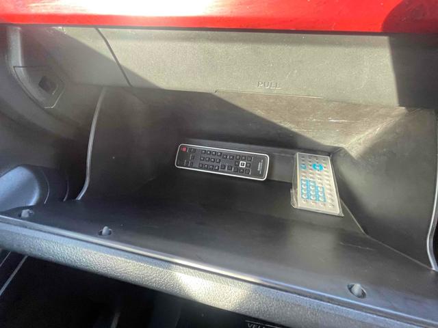 ヴェルファイア 2.4Z 車検2年付き納車 4WD ドライブレコーダー クリアランスソナー 両側電動スライドドア HID スマートキー 後席モニター 3列シート アルミホイール 盗難防止システム 衝突安全ボディ エアコン(8枚目)