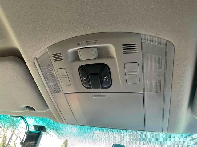 ヴェルファイア 2.4Z 車検2年付き納車 4WD ドライブレコーダー クリアランスソナー 両側電動スライドドア HID スマートキー 後席モニター 3列シート アルミホイール 盗難防止システム 衝突安全ボディ エアコン(11枚目)