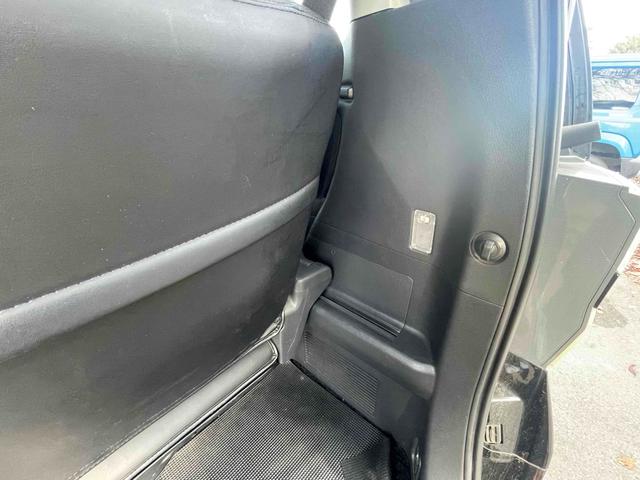 ヴェルファイア 2.4Z 車検2年付き納車 4WD ドライブレコーダー クリアランスソナー 両側電動スライドドア HID スマートキー 後席モニター 3列シート アルミホイール 盗難防止システム 衝突安全ボディ エアコン(25枚目)